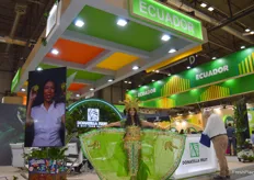 Donatello Fruit’s Veronica Tapia proudly showcasing Ecuador’s rich cultural heritage to catch the attention of visitors.